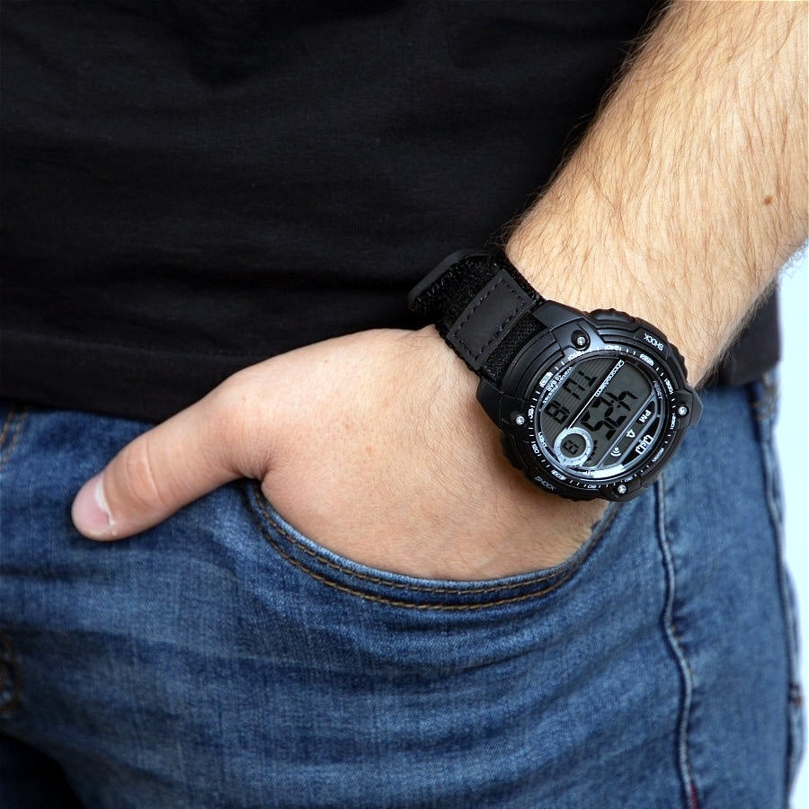Q&Q M075J003Y Digital Field-Sports Black Resin Men's Watch | Q&Q M075J003Y