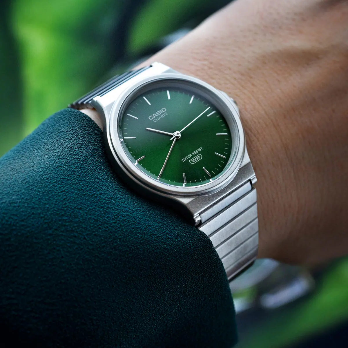 Casio Standard MQ-24DA-3A Green Dial Unisex Watch | Casio MQ-24DA-3A