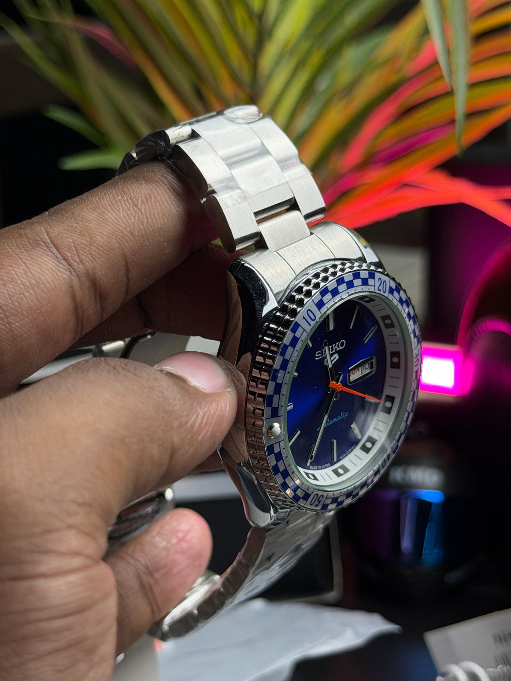 Seiko 5 Sports Checker Flag Style Automatic Watch – Royal Blue Sunburst Dial | Blue & White Bezel (Double A)