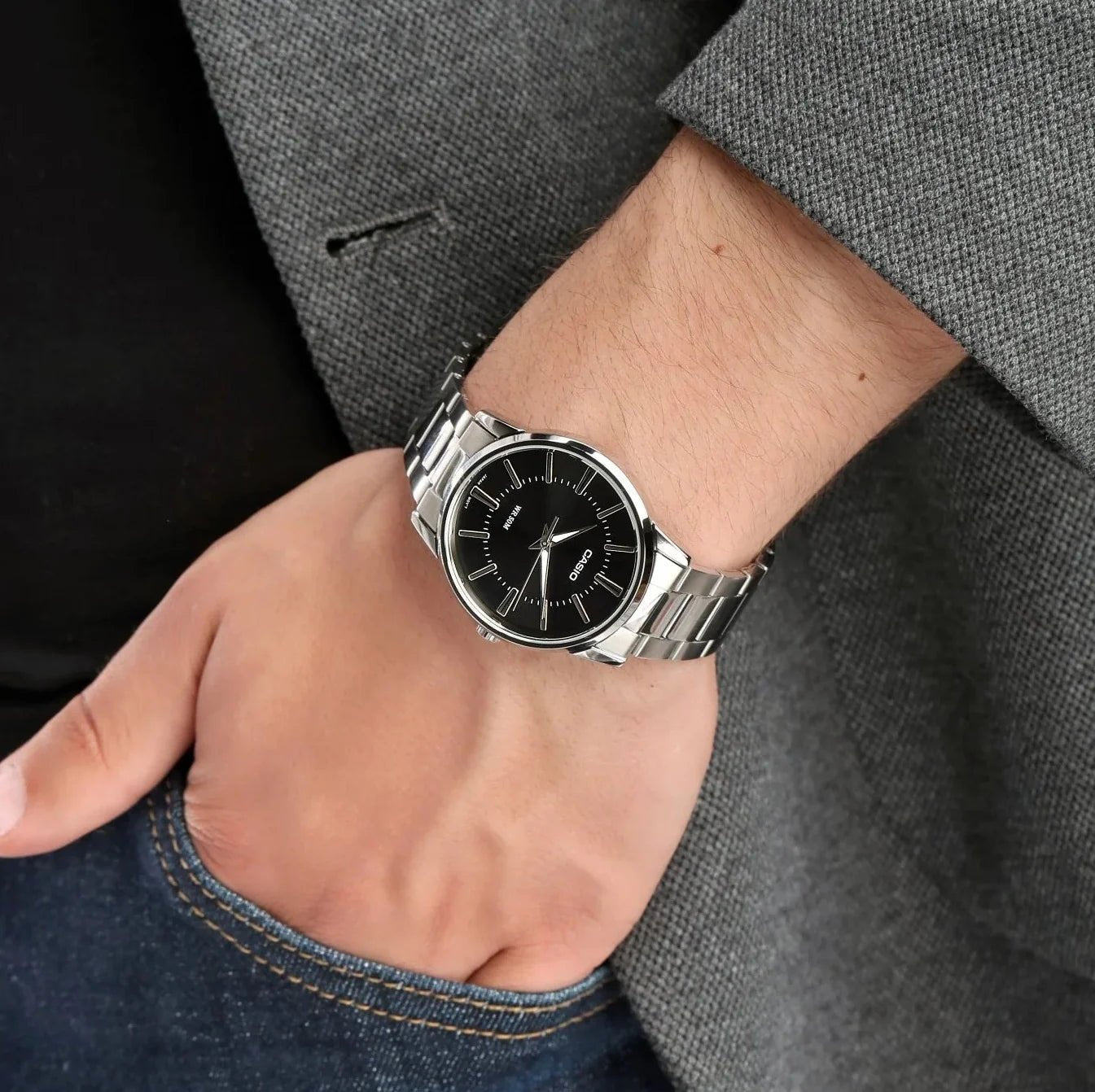 Casio MTP - 1303D - 1A Men’s 39 mm Quartz Watch – Black Dial & Stainless Steel Bracelet - VERSE - 