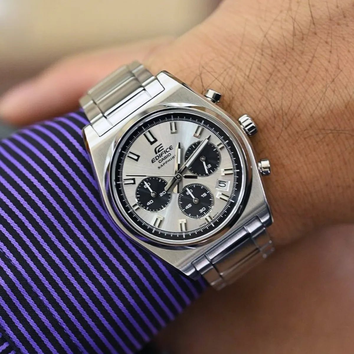 Casio Edifice Standard Chronograph EFB-730D-7AVUDF Silver Panda Dial Stainless Steel Men's Watch | Casio Edifice EFB-730D-7AVUDF - VERSE -