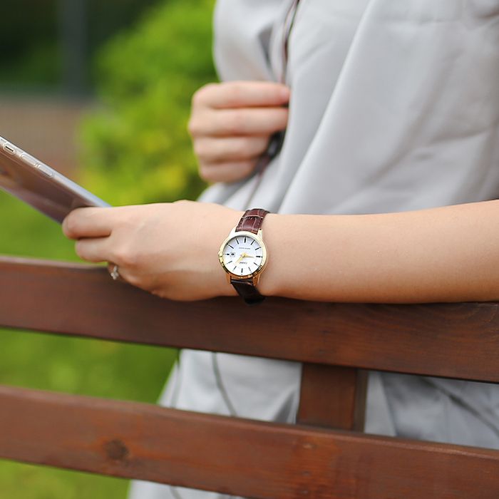 Casio LTP - V004GL - 7AUDF White Dial Gold Tone Brown Leather Women’s Watch | Casio LTP - V004GL - 7AUDF - VERSE - 