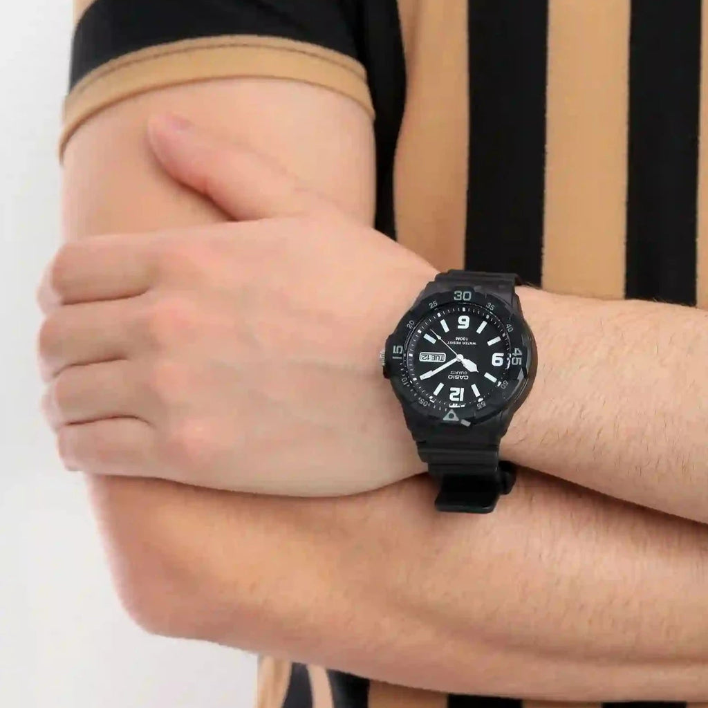 Casio MRW - 200H - 1B2VDF Black Dial 100m Resin Men's Diver Watch | Casio MRW - 200H - 1B2VDF - VERSE - 
