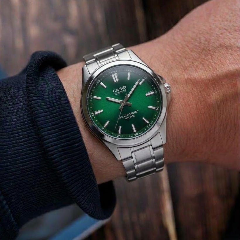 Casio MTS-RS100D-3AVDF Sapphire Flarald Green Dial Stainless Steel Men's Solar Powered Watch | Casio MTS-RS100D-3AVDF - VERSE -