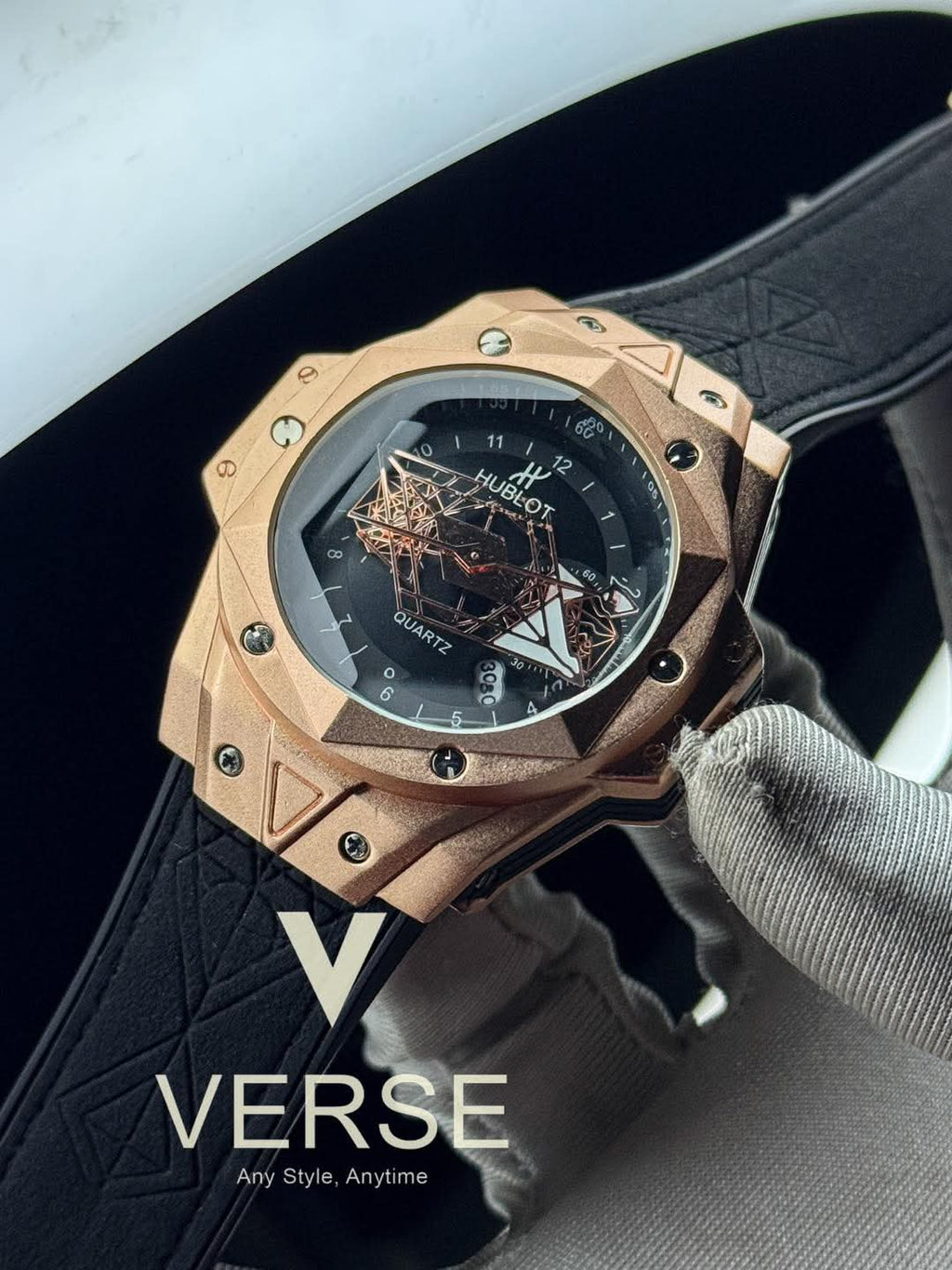 Hublot Big Bang Sang Bleu II - King - Gold (Copper) Quartz - VERSE - 
