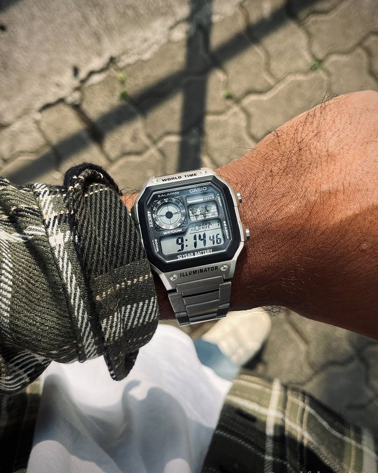 Casio AE-1200WHD-1AVDF “Casio Royale” Youth World Time Stainless Steel Digital Men’s Watch | Casio AE-1200WHD-1AVDFVERSE