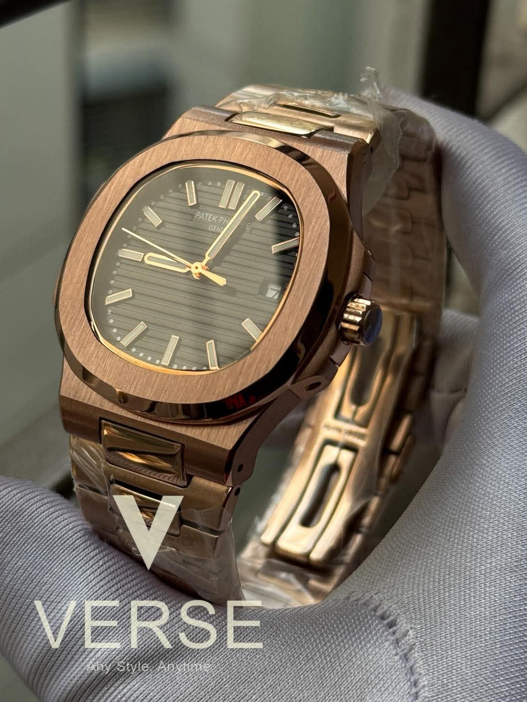 Patek Philippe Nautilus Automatic Rose Gold - Black Dial Triple A - VERSE - 