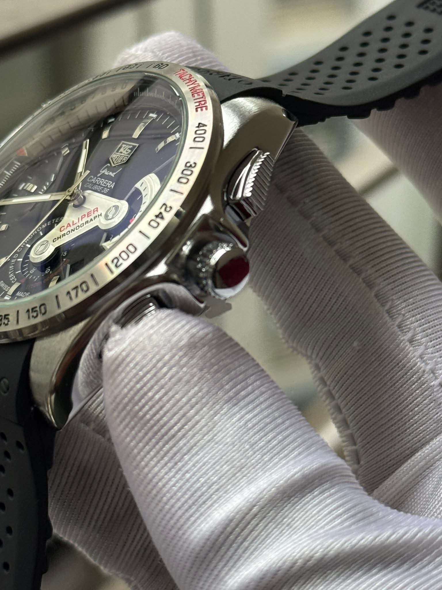 TAG Heuer Grand Carrera Calibre 36 RS Caliper Chronograph - Black Silicone Strap - VERSE - 