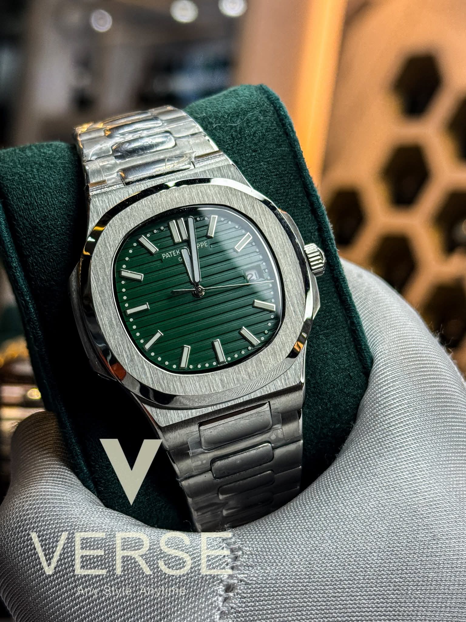 Patek Philippe Nautilus Automatic - Green Dial Triple A - VERSE - 
