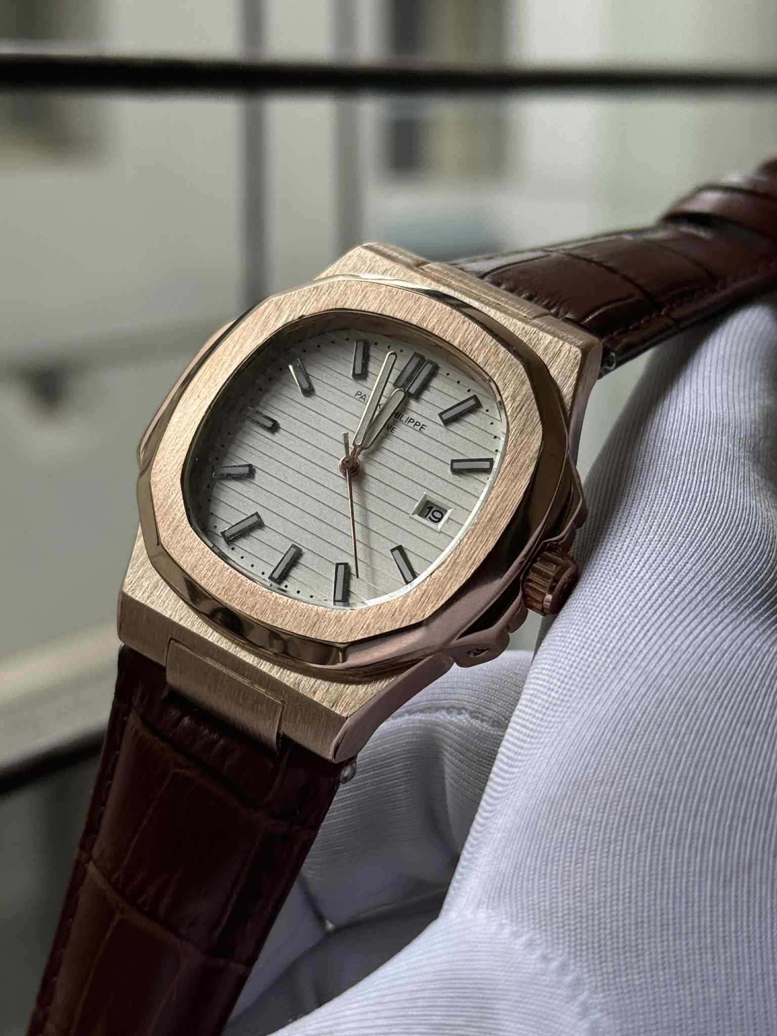 Patek Philippe Nautilus Brown Belt Rose Gold Case White Dial Quartz AA - VERSE - 