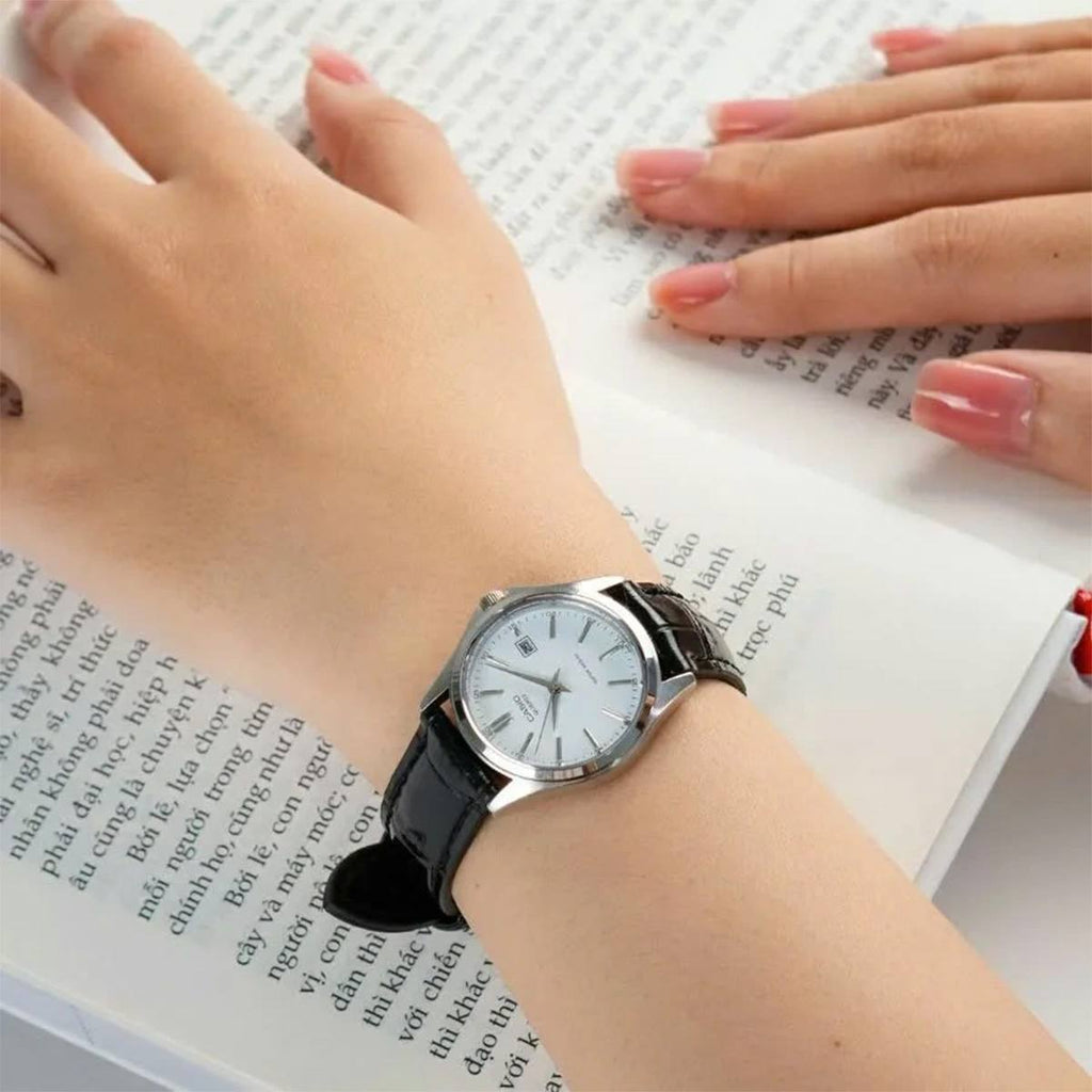 Casio LTP - 1183E - 7ADF White Dial Women's Leather Strap Watch | Casio LTP - 1183E - 7ADF - VERSE - 