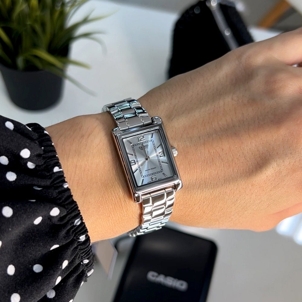 Casio LTP - 1234DD - 7ADF White Dial Women's Stainless Steel Watch | Casio LTP - 1234DD - 7ADF - VERSE - 