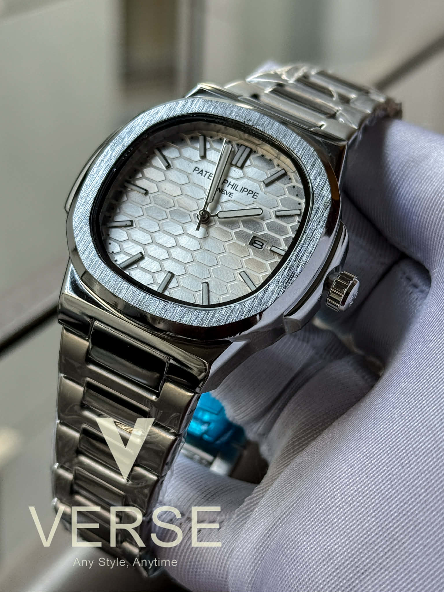 Patek Philippe Nautilus Sweep Honeycomb White Dial Silver Chain AA - VERSE - 