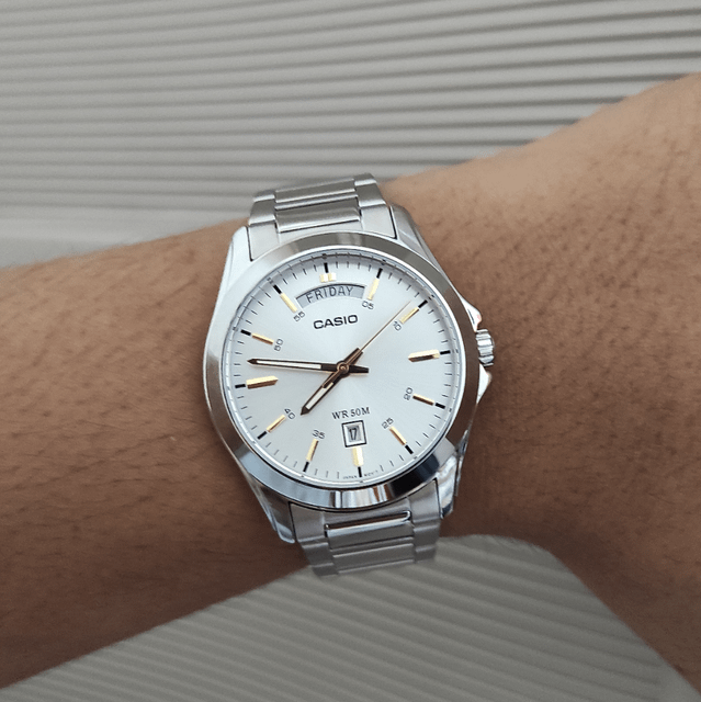 Casio MTP-1370D-7A2VDF Day-Date Gold Toned Silver Dial Men's Watch | Casio MTP-1370D-7A2VDF