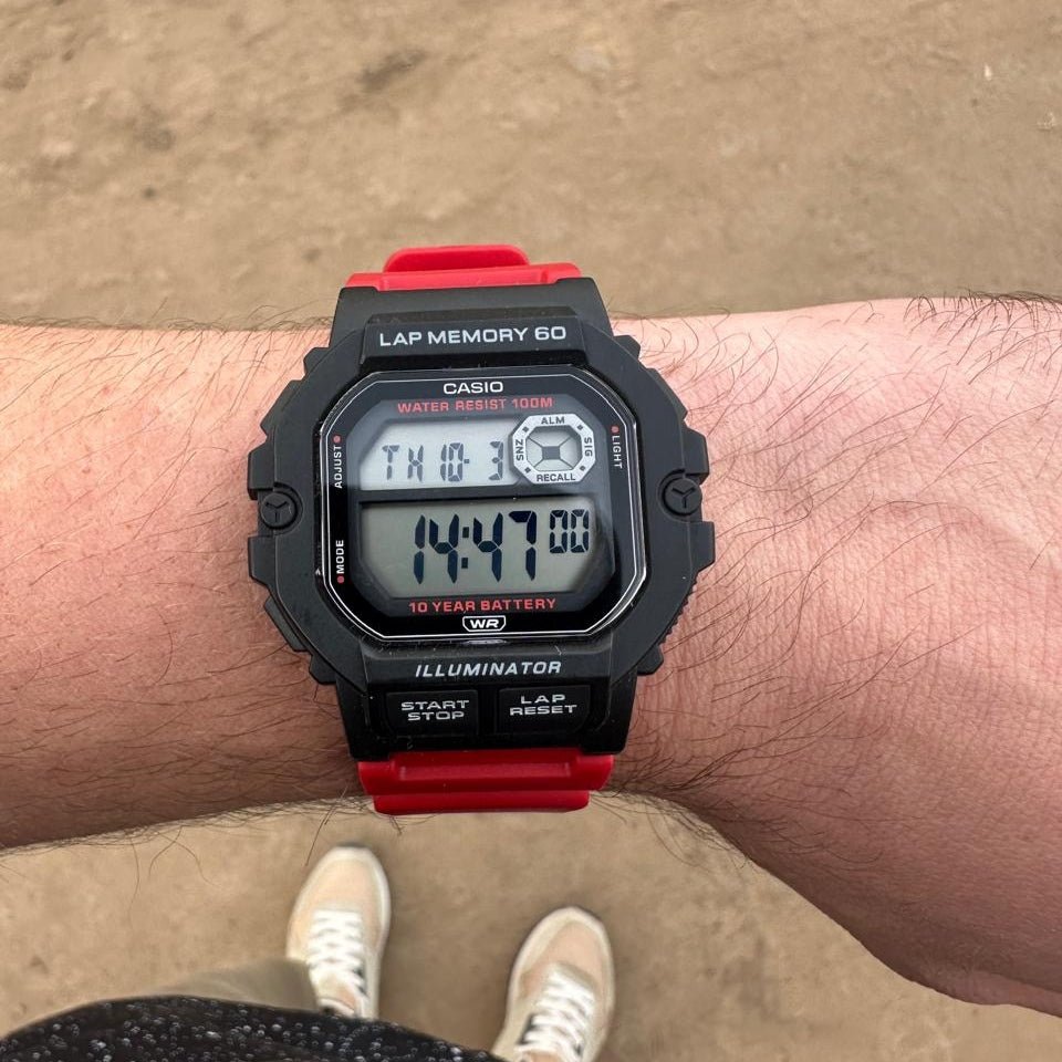 Casio WS - 1400H - 4AVDF Digital 100m Men's Red Resin Watch | Casio WS - 1400H - 4AVDF - VERSE - 