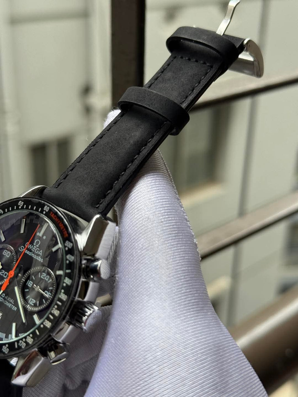 Omega Racing Master Black Belt Red Hand AA - VERSE - 
