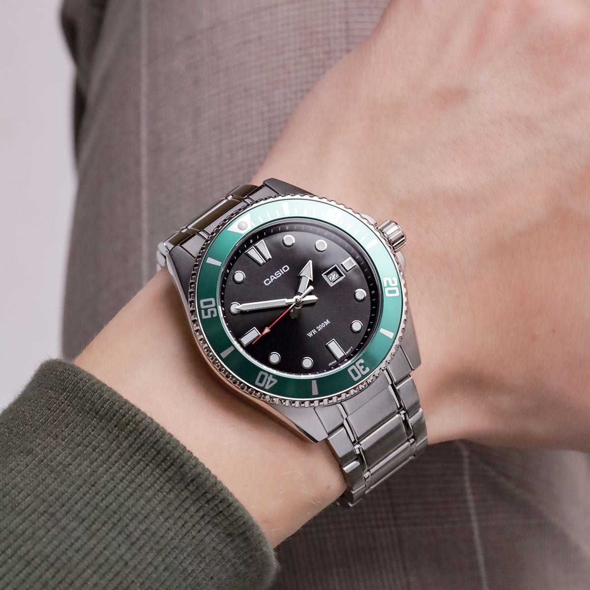 Casio MDV - 107D - 3AVDF Green Bezel 200m Stainless Steel Men's Diver Watch | Casio MDV - 107D - 3AVDF - VERSE - 