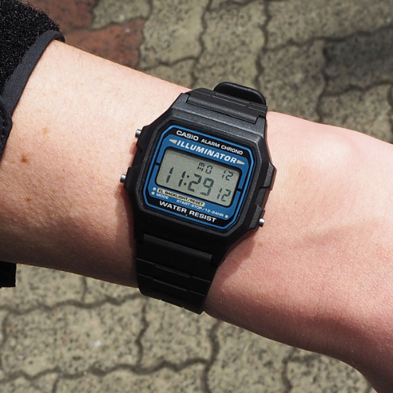 Casio F-105W-1ADF Grey-Blue Digital Dial Black Resin Men's Watch | Casio F-105W-1ADF