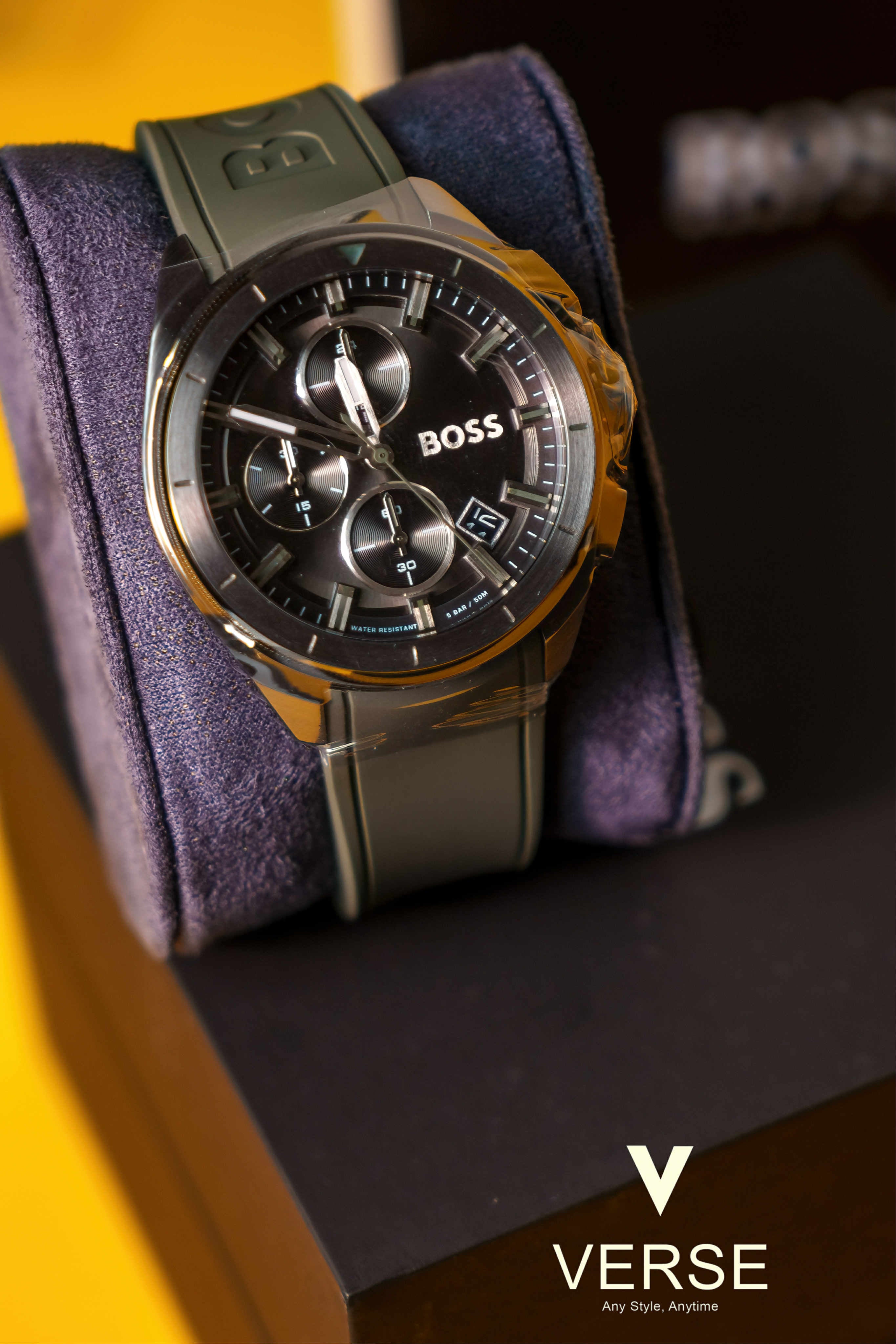 Hugo Boss Volane 1513952 Men’s 43 mm Gray Chronograph – Green Strap - VERSE - 