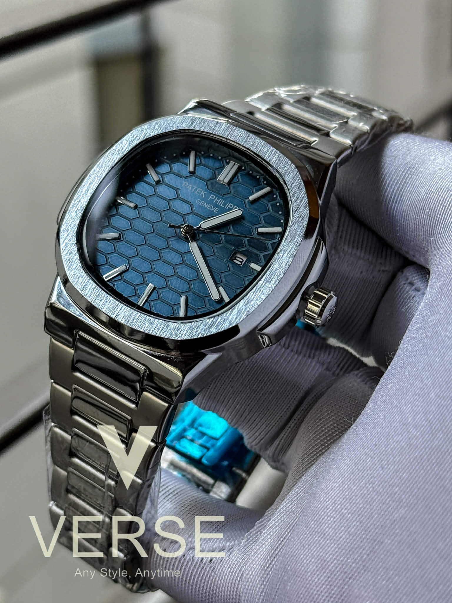 Patek Philippe Nautilus Sweep Honeycomb Mariner - Blue Dial Silver Chain AA - VERSE - 