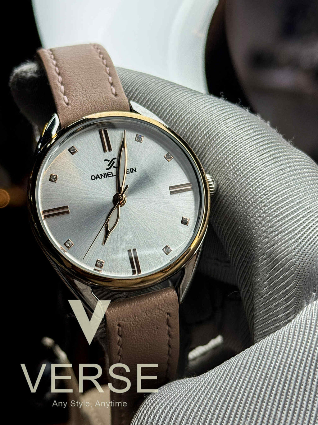 Daniel Klein DK.1.12371-6 Women’s Gold-Tone Watch with Silver Dial & Pink-Beige Leather Strap| Daniel Klein DK.1.12371-6VERSE