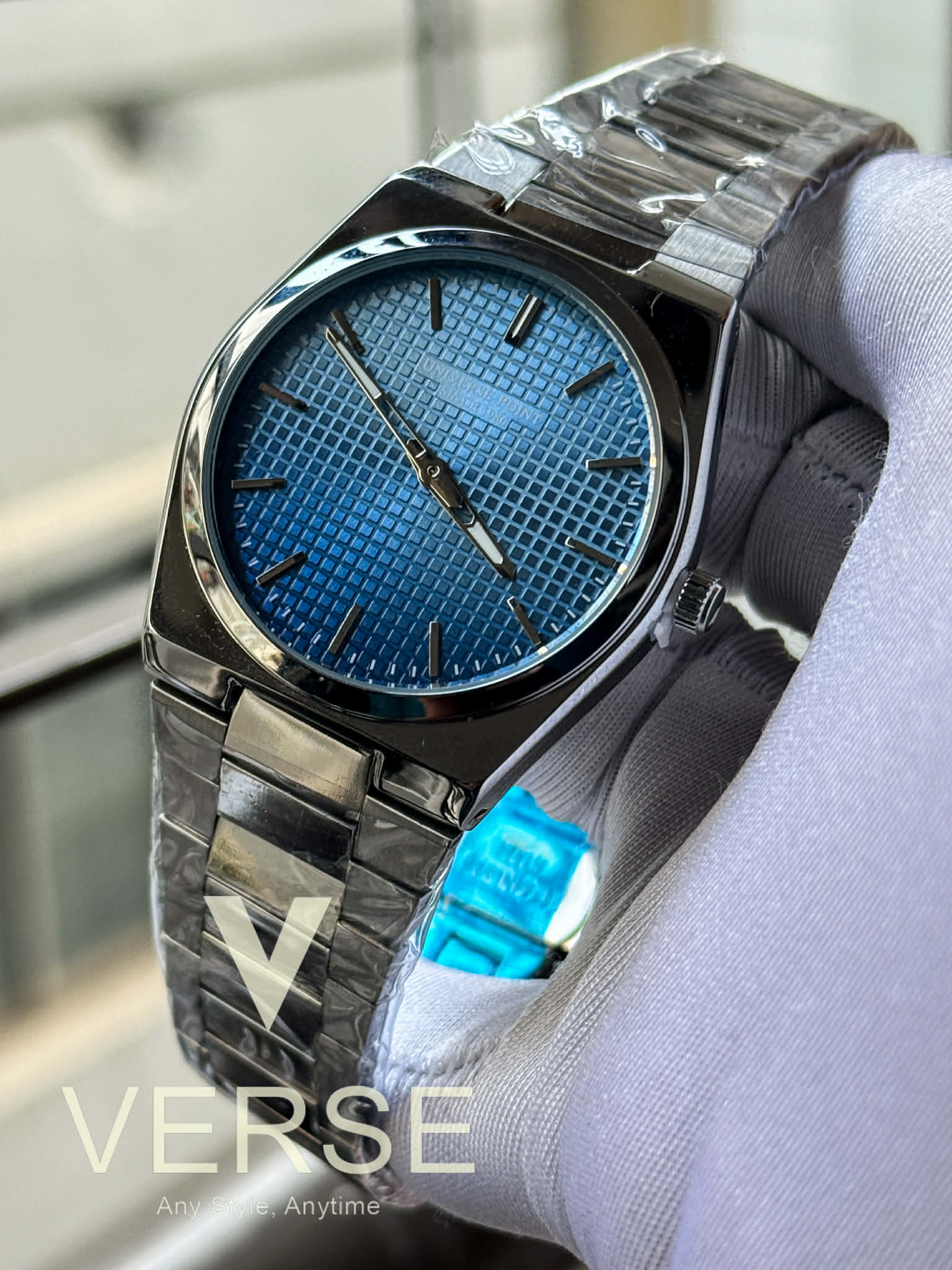 UNIVERSE POINT Slim Stainless Steel Watch – Gradient Sky Blue Waffle Dial | UP3949 - 23708 - VERSE - 